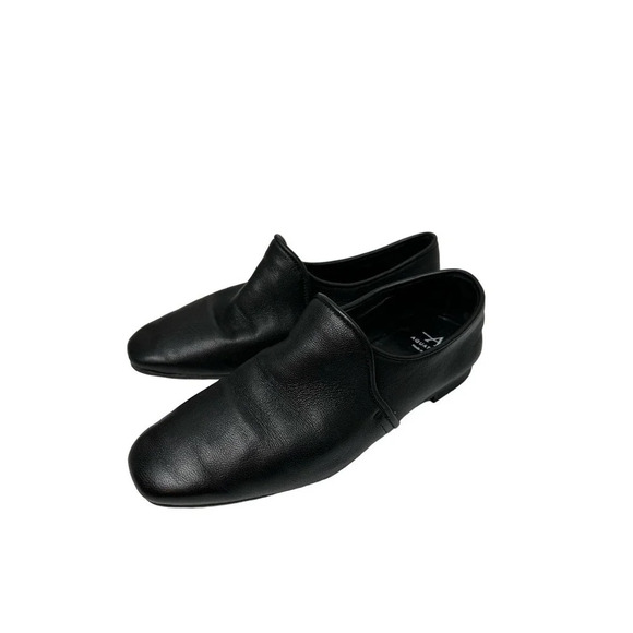 Aquatalia Size 6 Revy Black Leather Slip on Loafers - Picture 1 of 4